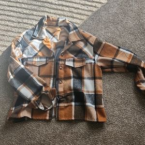 Shacket, cropped jacket, plaid shacket, plaid jacket